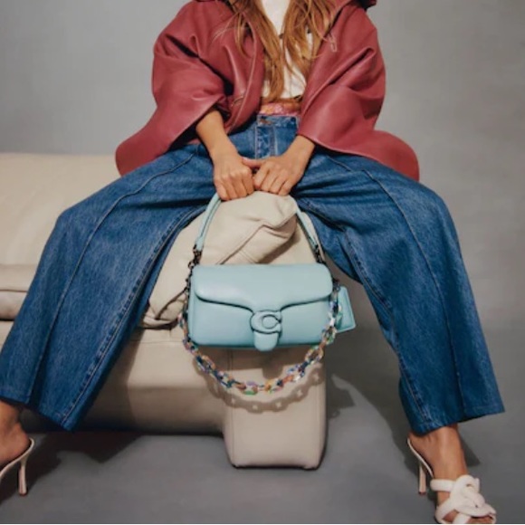 Coach Tabby Pillow Shoulder Bag 26 like new - Picture 2 of 8